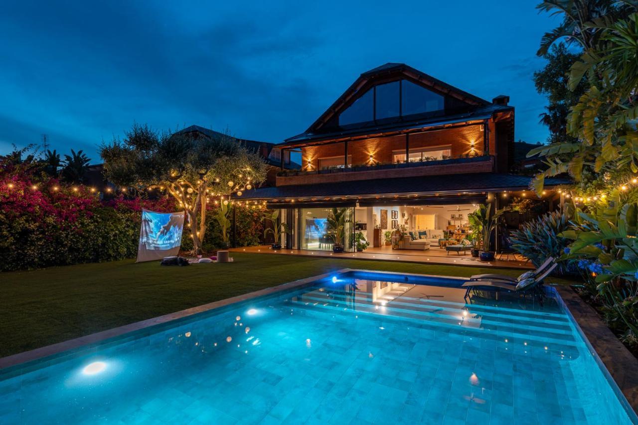 Barcelona'S Tropical Oasis Βίλα Sant Just Desvern Εξωτερικό φωτογραφία
